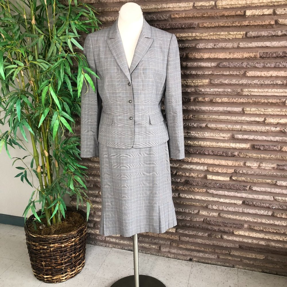 Tahari Arthur S Levine Glen Plaid Professional Skirt Suit Size 10